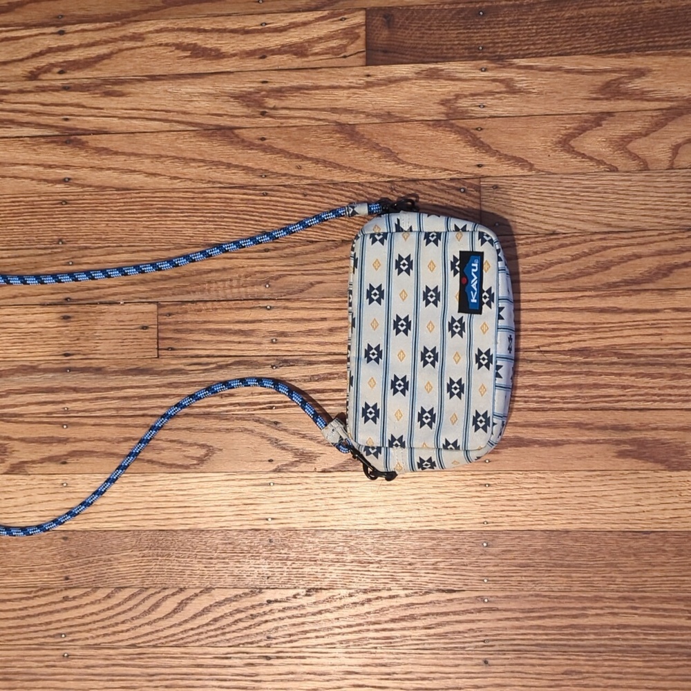Kavu Crossbody Purse